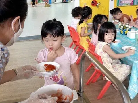 Trẻ mắc 'hội chứng sốt chu kỳ' có nguy hiểm?