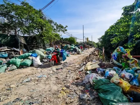 [Vi phạm trật tự đô thị tại Hà Nội]: Trách nhiệm thuộc về ai?