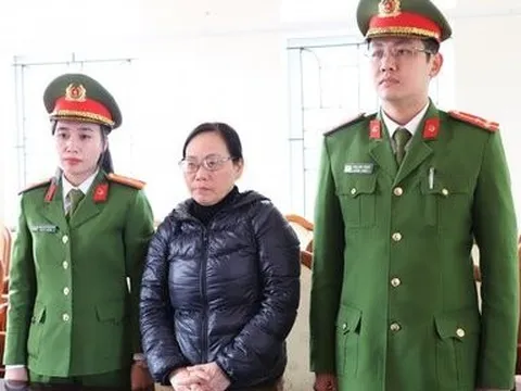 Bắt người phụ nữ "nổ chạy việc" vào cảng hàng không chiếm đoạt tiền tỷ