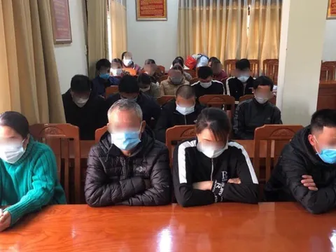 Bắt quả tang nhiều phụ nữ “sát phạt” nhau trên chiếu bạc