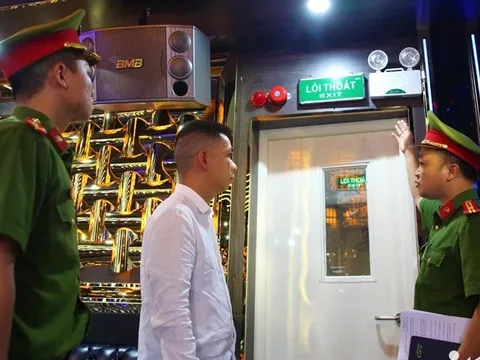 Hà Nội tạm dừng hoạt động hơn 1.000 cơ sở karaoke và bar