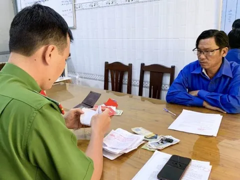 Bạc Liêu: Bắt thầy bói lừa đảo hơn 740 triệu đồng