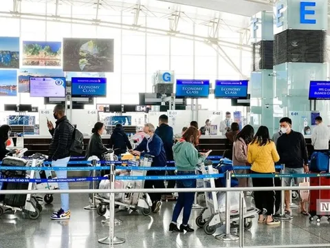 Tăng cường phòng chống buôn lậu, hàng giả qua đường hàng không dịp Tết