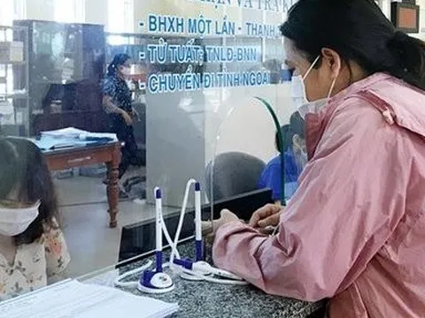 Đổ xô đi rút BHXH một lần: Hệ lụy khi tuổi già không có lương