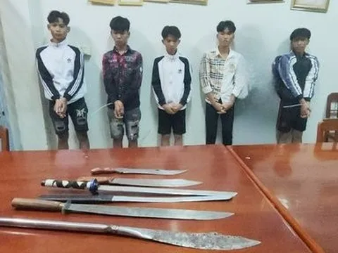Kiên Giang: Bắt 5 đối tượng dùng hung khí gây náo loạn ngày đầu năm