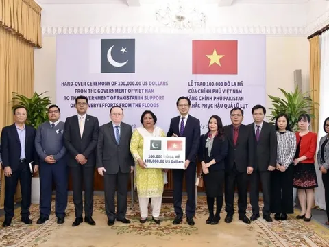 Việt Nam tặng Pakistan 100 nghìn USD khắc phục hậu quả lũ lụt