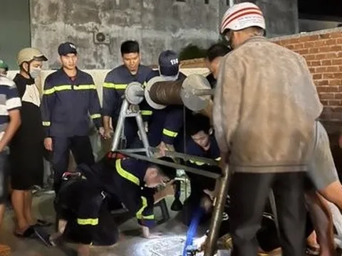 Clip: Giải cứu kịp thời hai cha con bị rơi xuống giếng nước bỏ hoang