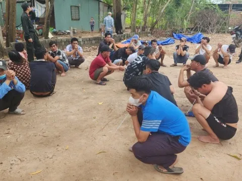 Triệt xóa điểm đánh bạc ngày giáp Tết, bắt 30 đối tượng