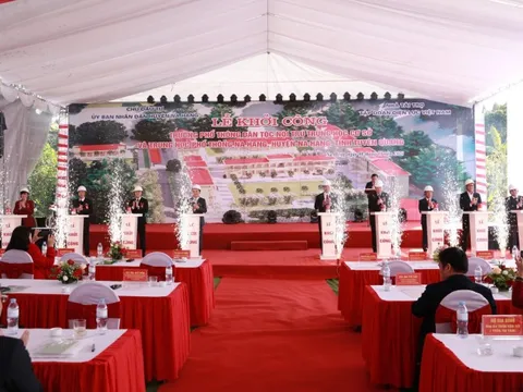 Ngành điện hỗ trợ xây dựng trường học vùng sâu tại Tuyên Quang