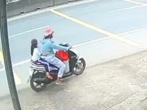 Bắt người phụ nữ dụ dỗ trẻ em, chiếm đoạt vàng