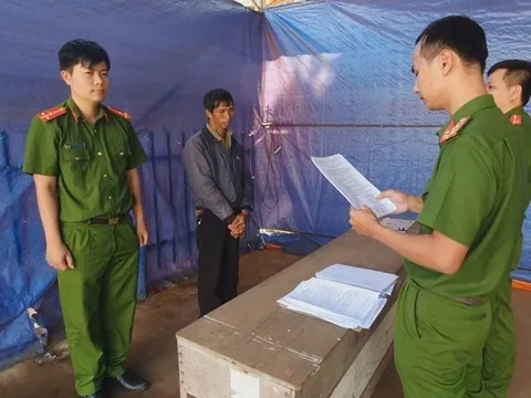 Bắt tạm giam đối tượng dùng súng bắn người vì nhớ lại thù cũ