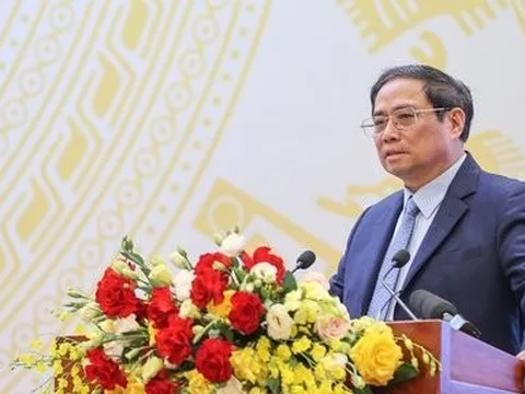 Thủ tướng Chính phủ: Đa dạng hóa nguồn lực phát triển hạ tầng GTVT