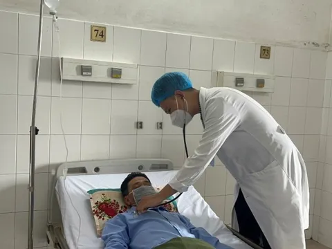 Cứu sống bệnh nhân vỡ túi phình động mạch tá tụy không cần phẫu thuật