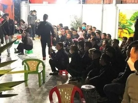 Hải Phòng: Đột kích sòng bạc, bắt hơn 50 người