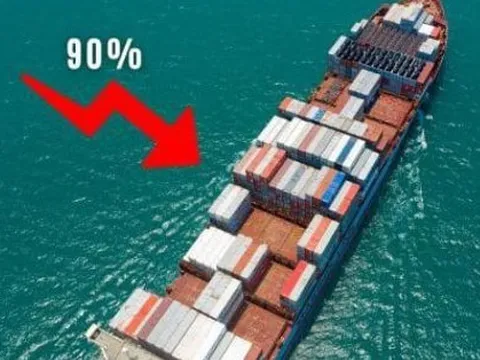 Hậu thưởng Tết 52 tháng lương: Cước vận tải “rơi tự do”, hàng trăm tàu sắp hạ thủy, một năm 2023 “đầy bất ổn” với vận tải quốc tế