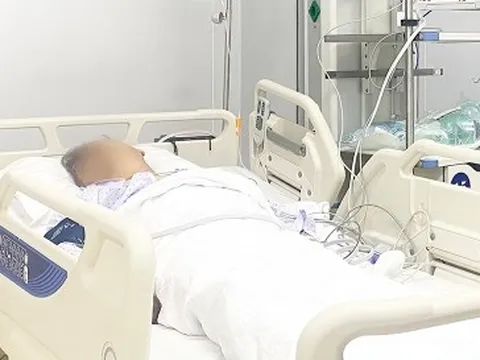 Hai lần sốc phản vệ sau khi ăn tôm