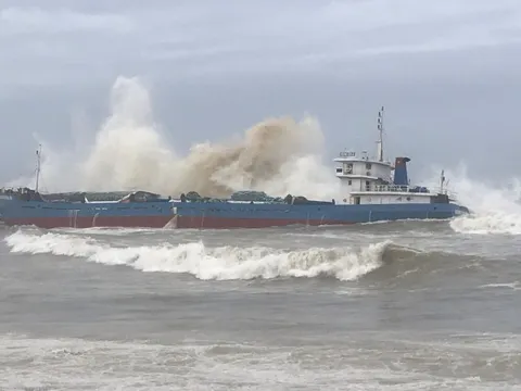 Quảng Ngãi lên phương án ứng phó nguy cơ 8.000 lít dầu DO tràn ra biển