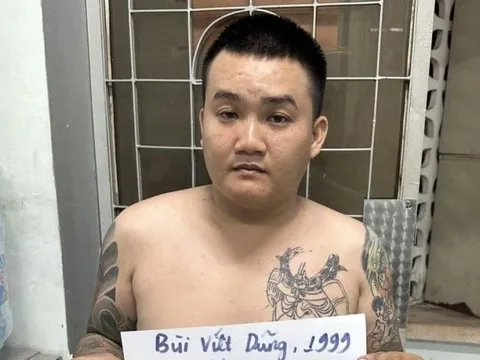 Bình Dương: Đột kích hang ổ của kẻ buôn súng, mã tấu