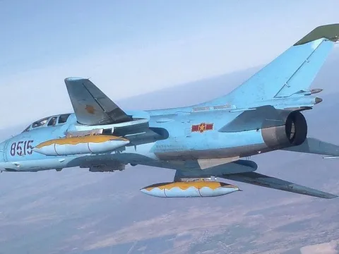 Máy bay quân sự gặp nạn ở sân bay Yên Bái