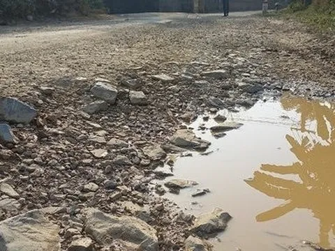 Thanh Hóa: Người dân "oằn mình” với bụi và sự xuống cấp ở Tỉnh lộ 518D