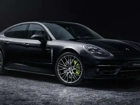 Tại thị trường đặc biệt này, Porsche Panamera 2023 bất ngờ được rao bán với giá chỉ  430 triệu đồng - khách hàng tranh nhau đặt cọc