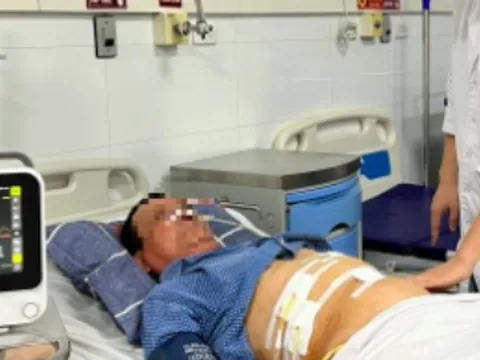 Thói quen uống thuốc tưởng 'lành' đang khiến nhiều người chảy máu dạ dày