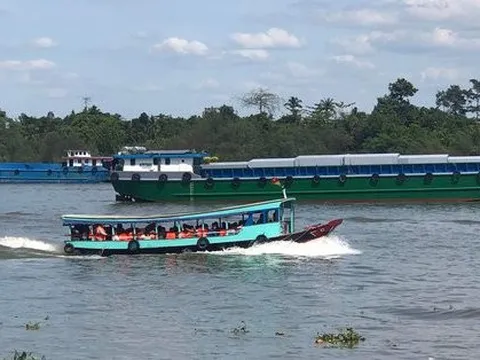 Sở GTVT TP HCM thông tin nóng vụ thuyền lật khi chở khách đi chùa