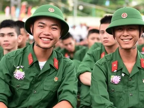 Bộ Quốc phòng trả lời kiến nghị bắt buộc thực hiện nghĩa vụ quân sự trước khi học đại học, học nghề