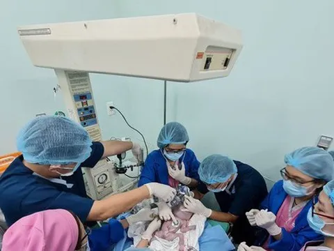 Thai nhi chui ra ổ bụng vì mẹ vỡ tử cung, ca tai biến sản khoa 'nghìn cân treo sợi tóc'