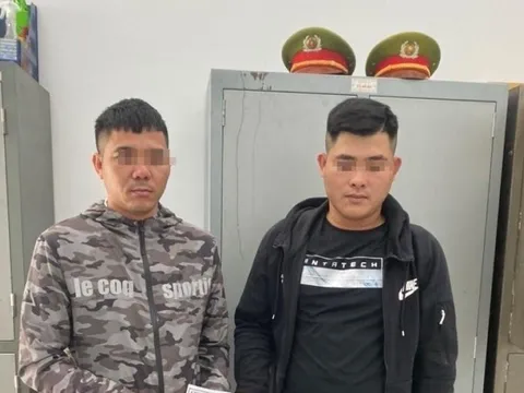 Bình Thuận: Bắt 2 đối tượng rải tờ rơi cho vay nặng lãi