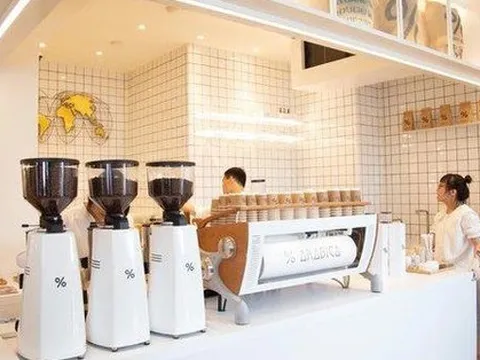 Xuất hiện thương hiệu cà phê tại Việt Nam đắt hơn cả Starbucks: Nước lọc 70.000 đồng, món cao nhất có giá... 145.000 đồng