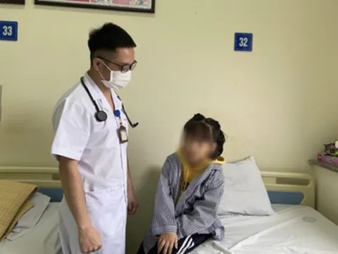 Sút cân, mờ mắt bé 8 tuổi đi khám phát hiện mắc đái tháo đường