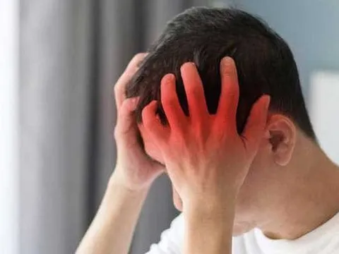 Thường xuyên đau đầu, mờ mắt, nam sinh bất ngờ khi biết mình có u trong não