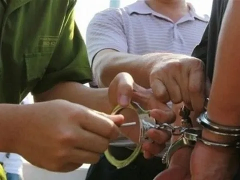 Bắt 2 Phó giám đốc Văn phòng đăng ký đất đai ở Hưng Yên
