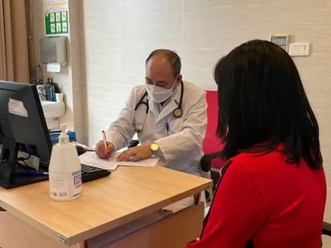 Còn trẻ nhưng đã nhớ nhớ, quên quên