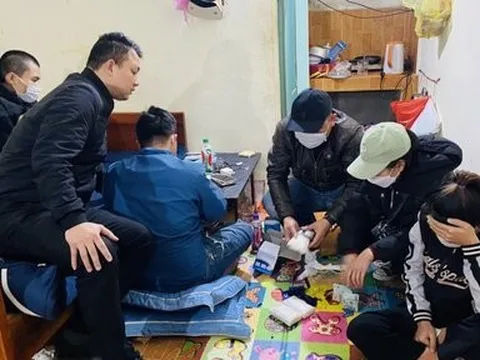 Quảng Bình: Bắt nhóm thanh niên tàng trữ hơn 6.000 viên ma tuý