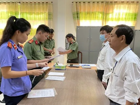 Bắt 3 cán bộ, công chức Trung tâm đăng kiểm tàu cá
