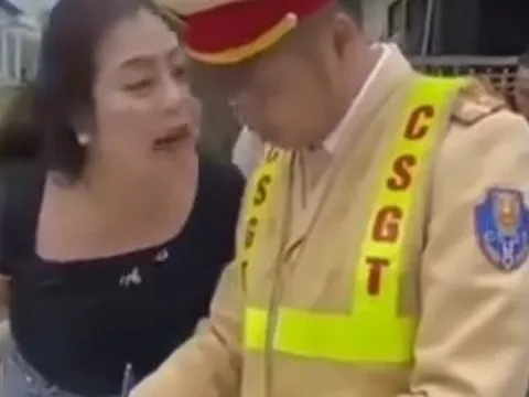 “Giải cứu” con dâu trước CSGT bất thành, mẹ chồng bị khởi tố bắt giam