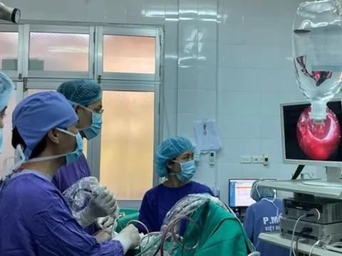 Cạn kiện vật tư, hoá chất, 2 bệnh viện lớn đồng loạt kêu Bộ Y tế