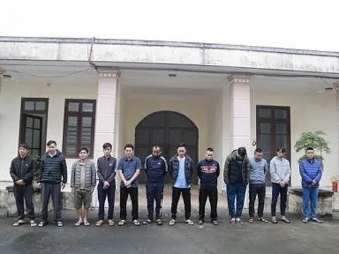 Hà Tĩnh: Triệt phá sới bạc “bịp” lớn, thu giữ hơn 300 triệu đồng
