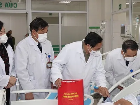 Giữ y đức, trái tim rung cảm với nghề