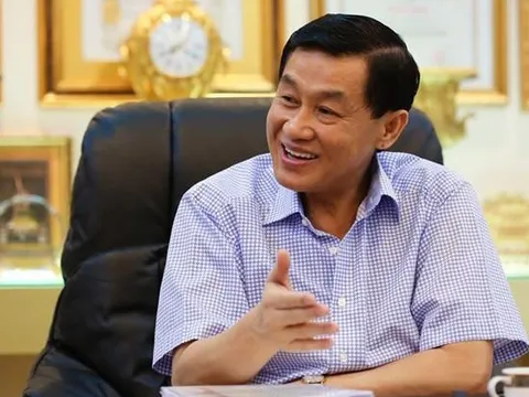 "Push sales" kiểu Johnathan Hạnh Nguyễn: Tiếp cận dân sành điệu nhưng không thể xuất ngoại, gửi hàng mẫu & cho dùng thử, lãi lập tức tăng 11 lần hậu Covid