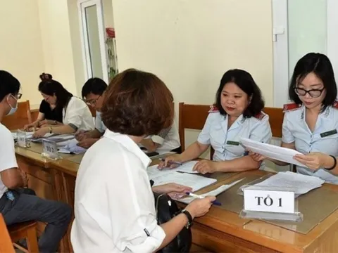 Phấn đấu giảm số tiền chậm đóng BHXH năm 2023 xuống mức thấp nhất