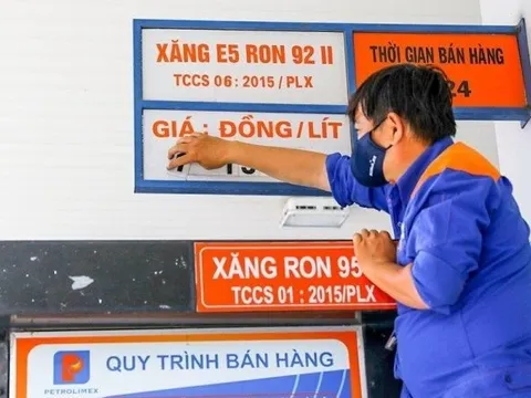 Giá xăng dầu trong nước giảm từ 15h chiều hôm nay
