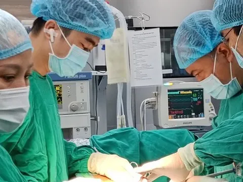 Hiến thận cứu chị gái bị suy thận mạn