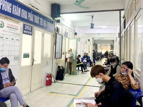 Bệnh viện Việt Đức hoãn mổ phiên: 'Xót xa nhất là chuyện sinh mạng người bệnh'