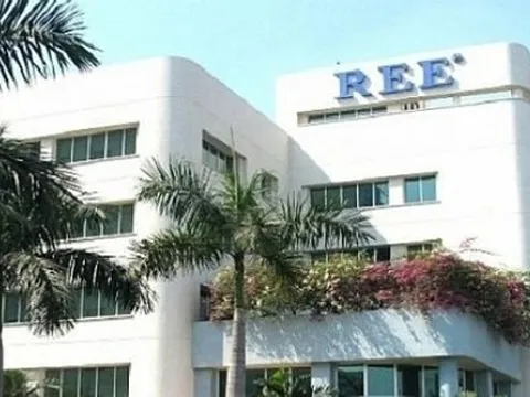 Sau khi lãi kỷ lục, lợi nhuận mảng điện 2023 của REE có thể giảm cả nghìn tỷ vì thời tiết