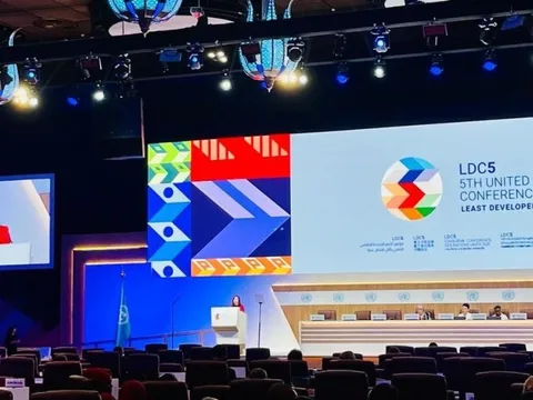 Thúc đẩy đối thoại, hợp tác giữa các đối tác và các nước kém phát triển nhất