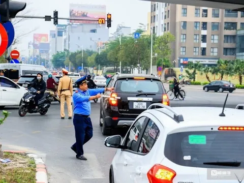 Hà Nội: Tổ chức giao thông lại tại khu vực nút giao Cổ Linh - Đàm Quang Trung