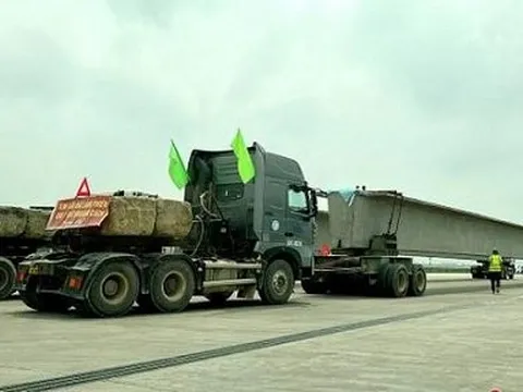 Phạt 369 triệu đồng vụ đoàn xe đầu kéo được "hộ tống" từ Nghệ An qua Hà Tĩnh